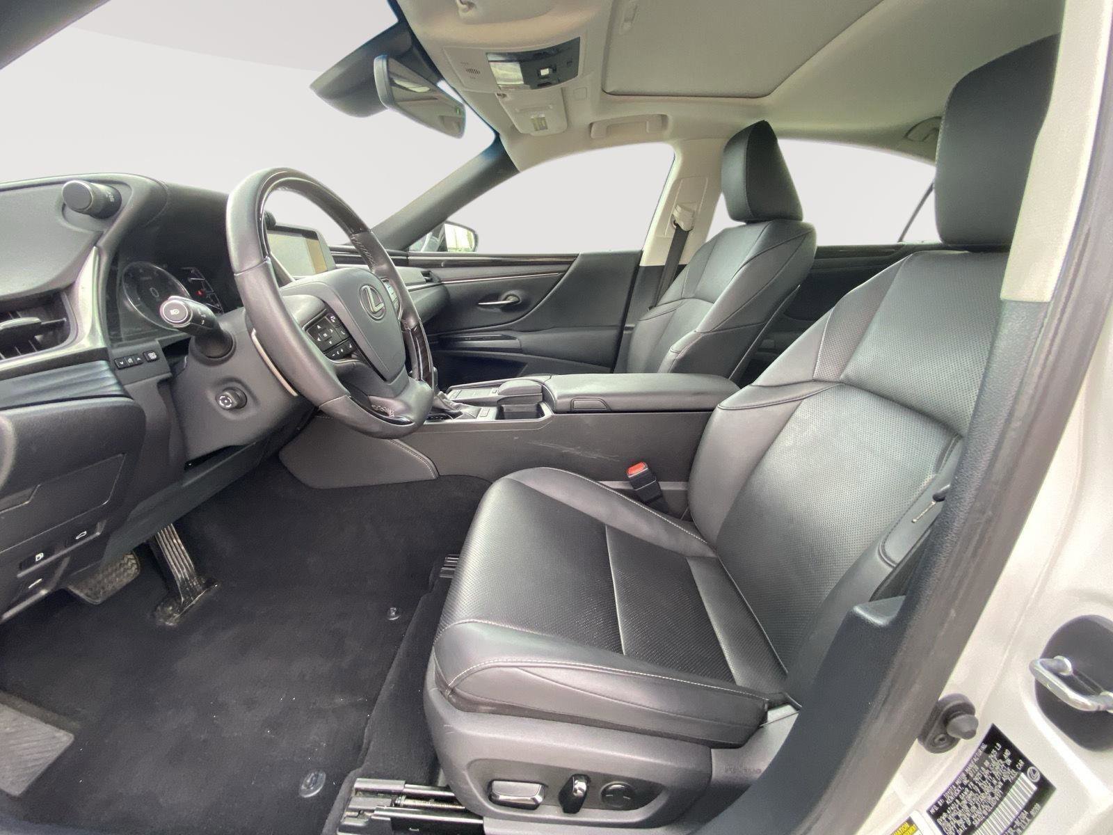 Used 2020 Lexus ES 350 w/ Premium Package image 10