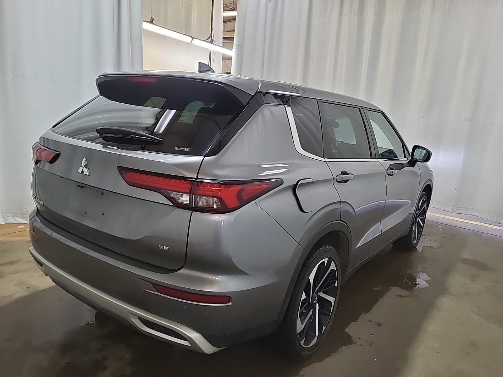 Used 2023 Mitsubishi Outlander Ralliart AWD/4WD image 6
