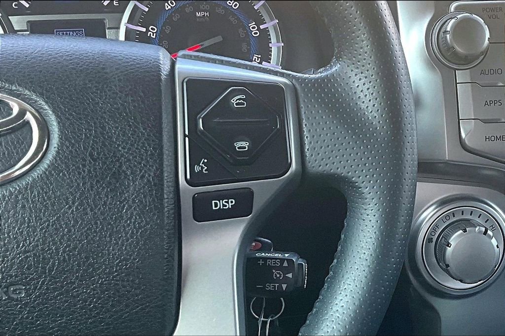 Used 2018 Toyota 4Runner SR5 Premium image 26