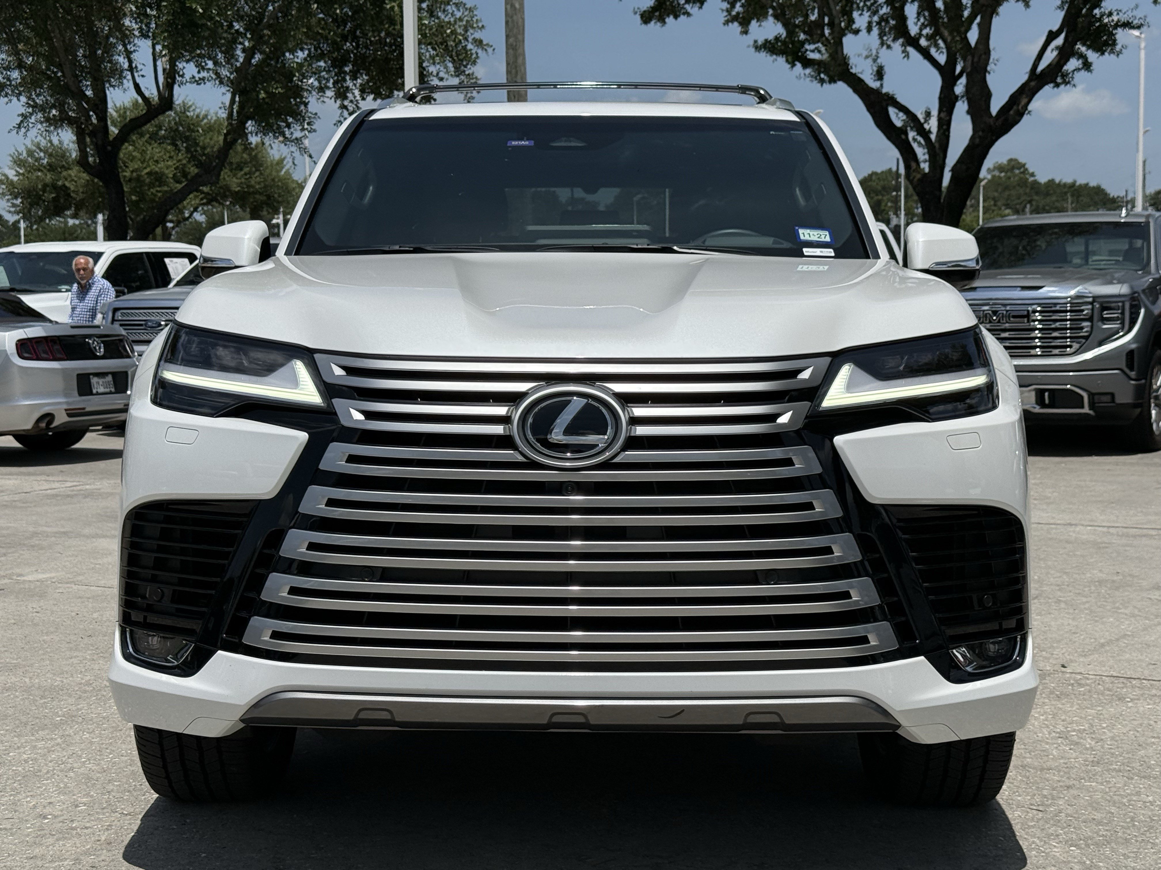 Used 2026 Lexus LX 600 4WD w/ Accessory Package (Z1) image 10