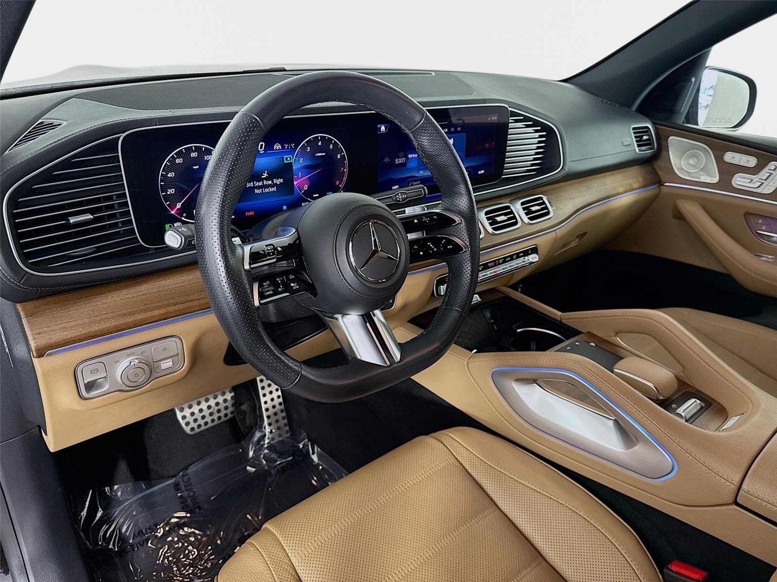 Used 2024 Mercedes-Benz GLS 580 4MATIC image 9
