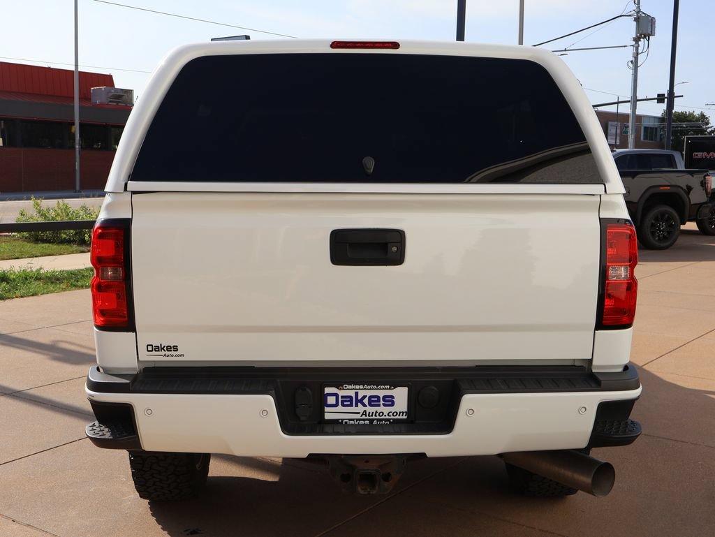 Used 2016 Chevrolet Silverado 2500 High Country w/ Duramax Plus Package AWD/4WD image 5