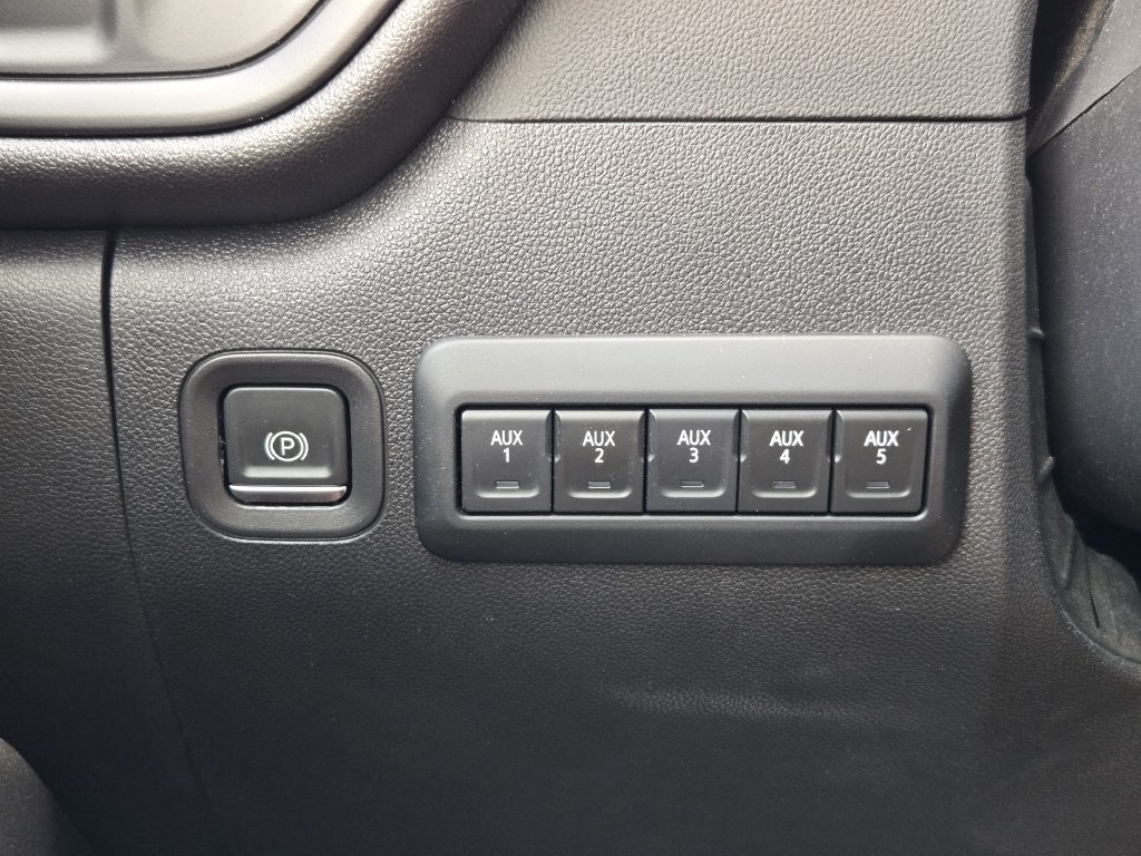 Used 2023 Chevrolet Silverado 1500 W/T w/ WT Value Package RWD image 22