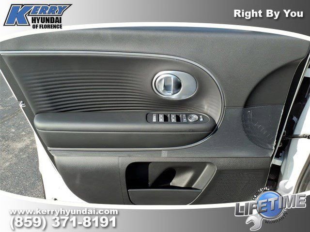 New 2026 Hyundai Ioniq 9 SEL image 8