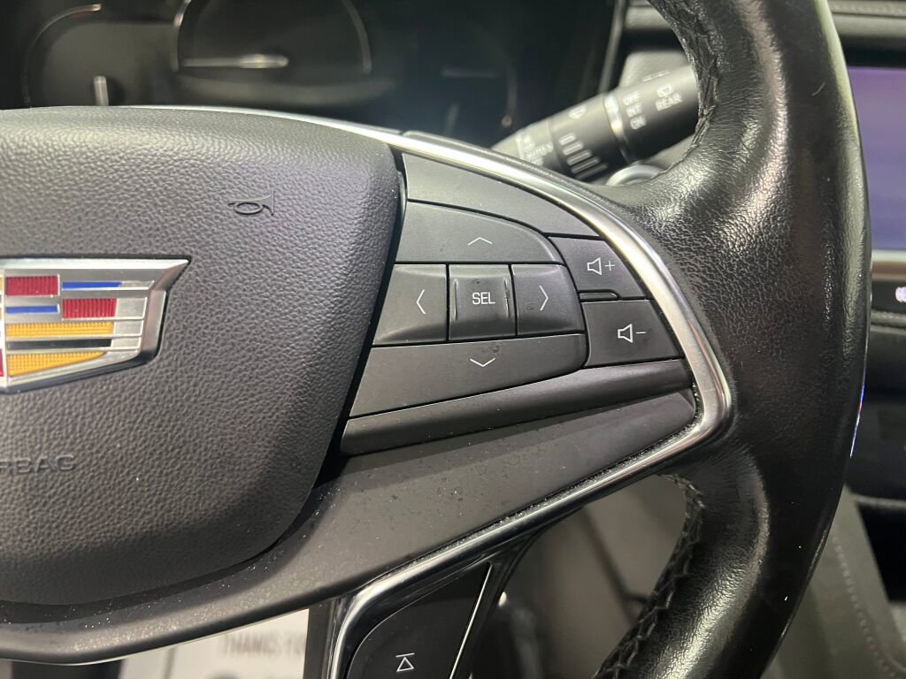 Used 2019 Cadillac XT5 Luxury w/ LPO, Black Ice Package image 13