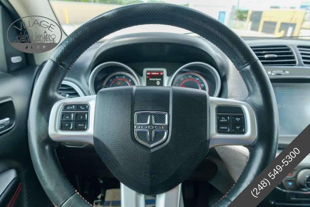 Used 2015 Dodge Journey R/T w/ Flexible Seating Group FWD image 16
