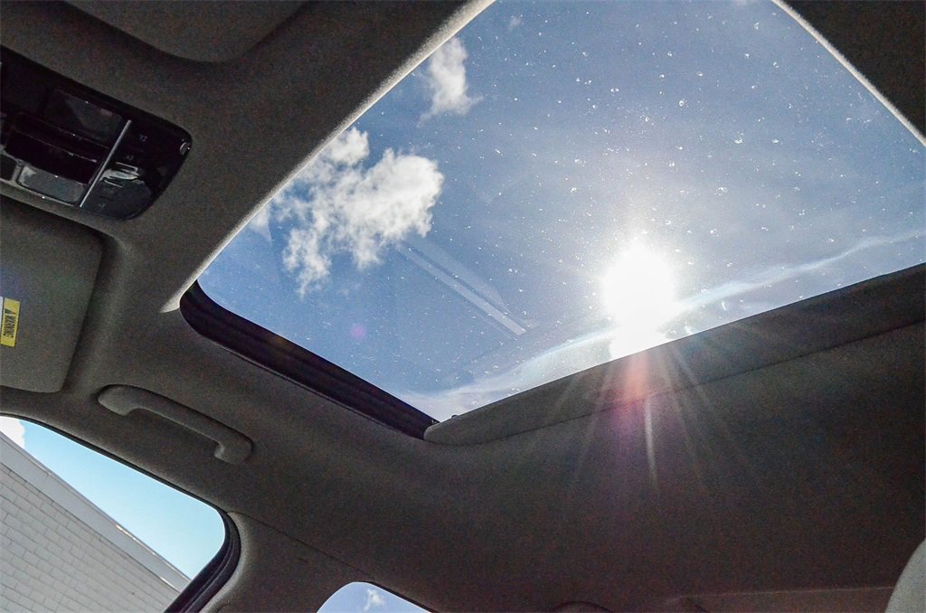 Used 2024 Hyundai Santa Fe Limited image 25