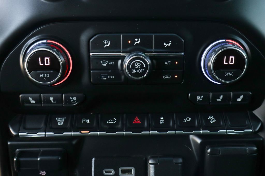 Used 2021 Chevrolet Silverado 2500 LTZ w/ LTZ Convenience Package image 38