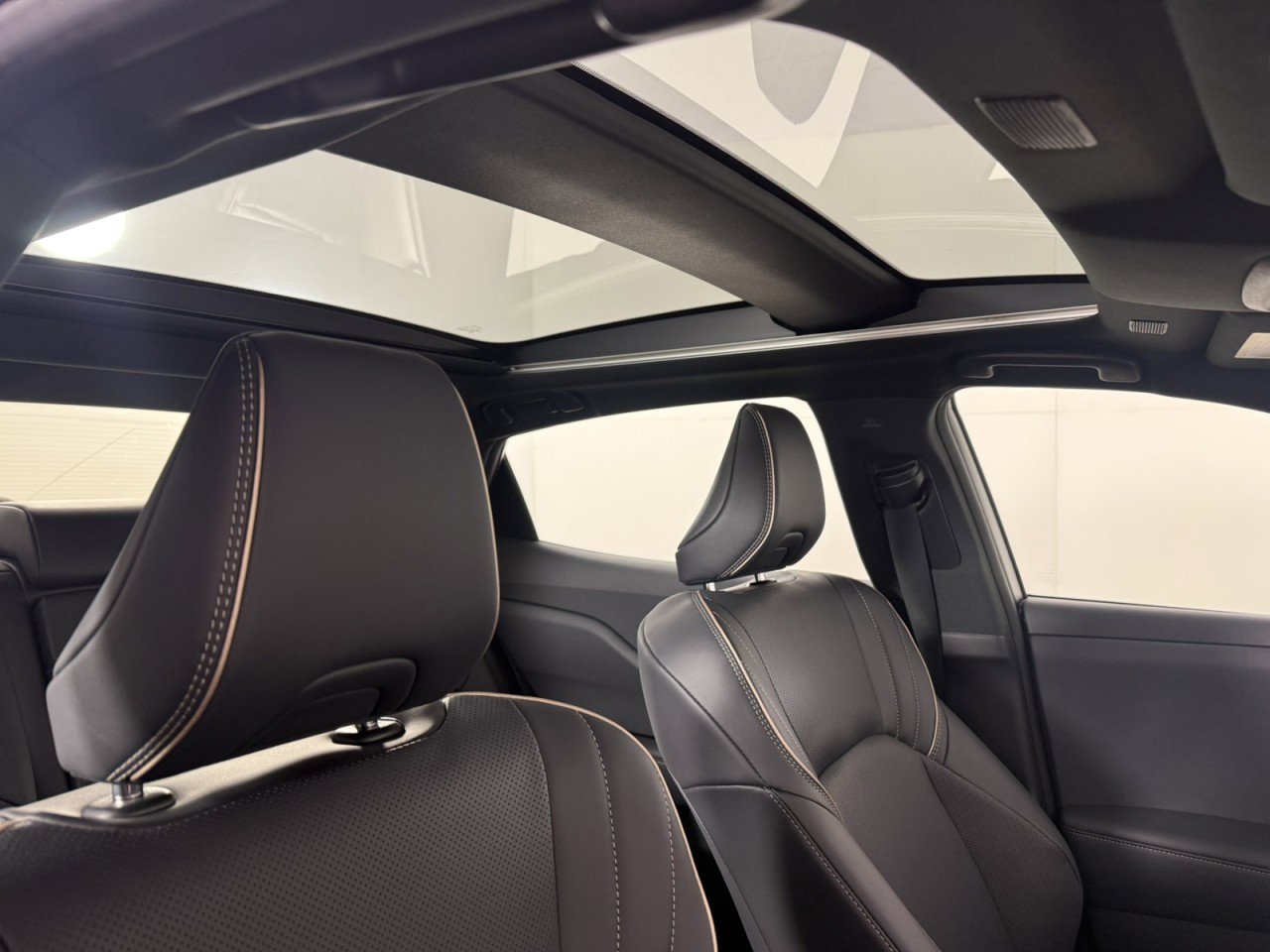 Used 2026 Toyota Crown Platinum image 13