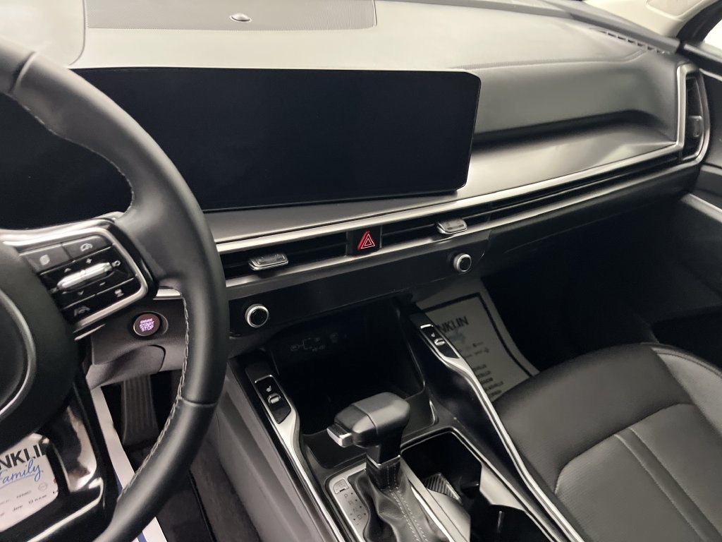 Used 2025 Kia Sorento S w/ Panoramic Sunroof Package FWD image 19