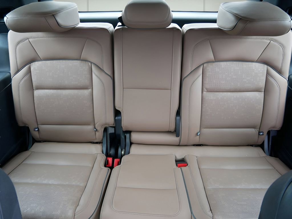 Certified 2025 Lincoln Navigator Black Label image 16