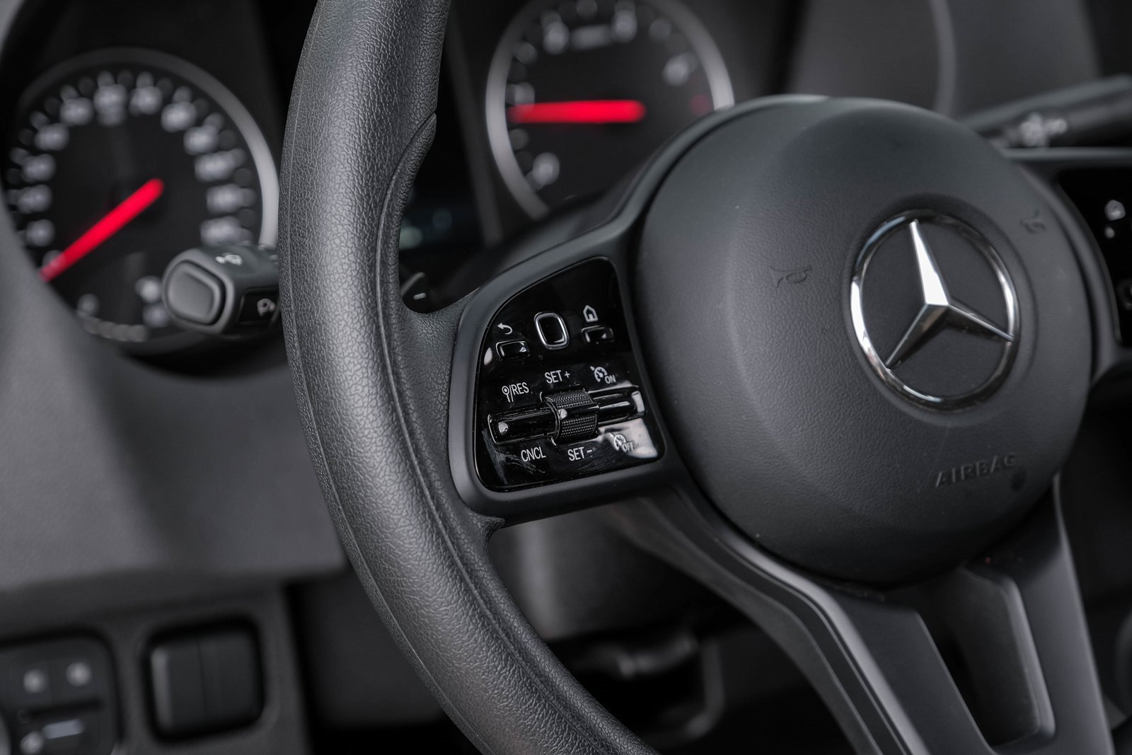 Used 2024 Mercedes-Benz Sprinter 3500 image 17