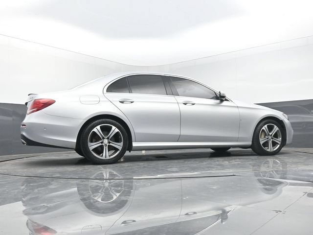 Used 2017 Mercedes-Benz E 300 4MATIC image 47
