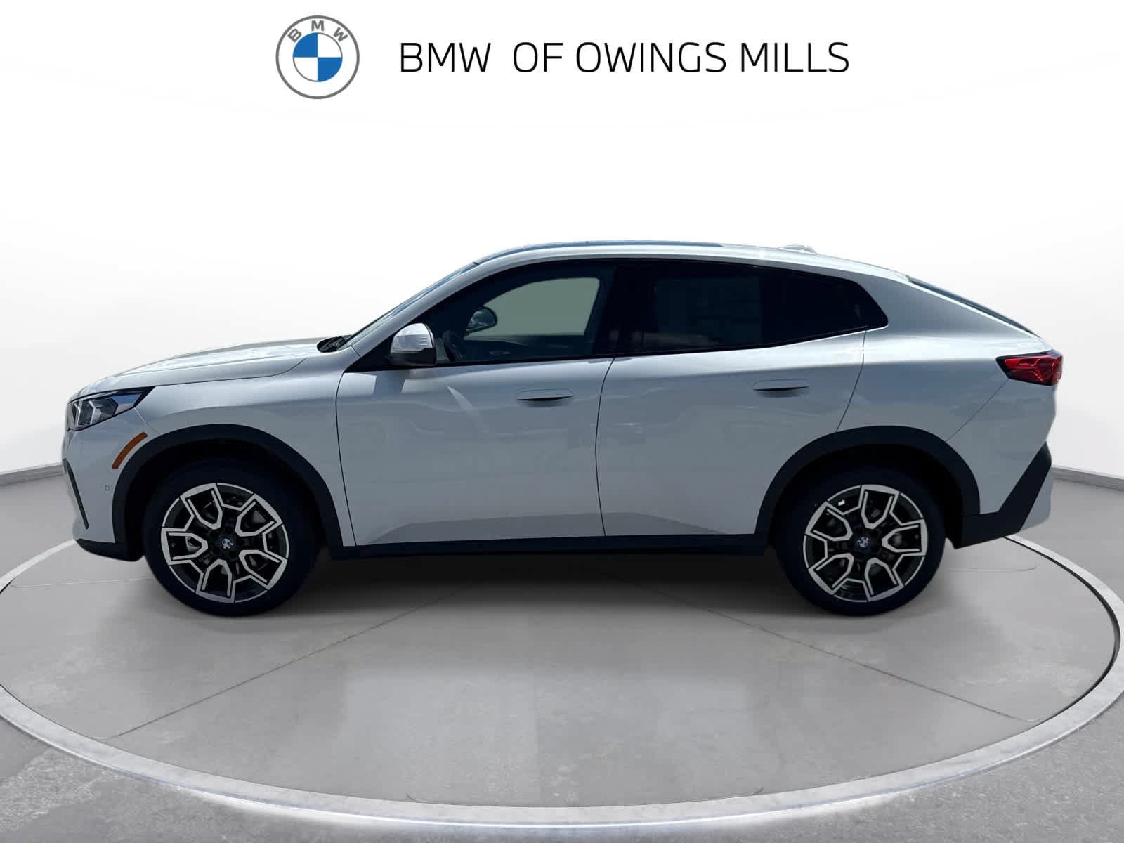 New 2026 BMW X2 xDrive28i w/ Technology Package AWD/4WD image 5