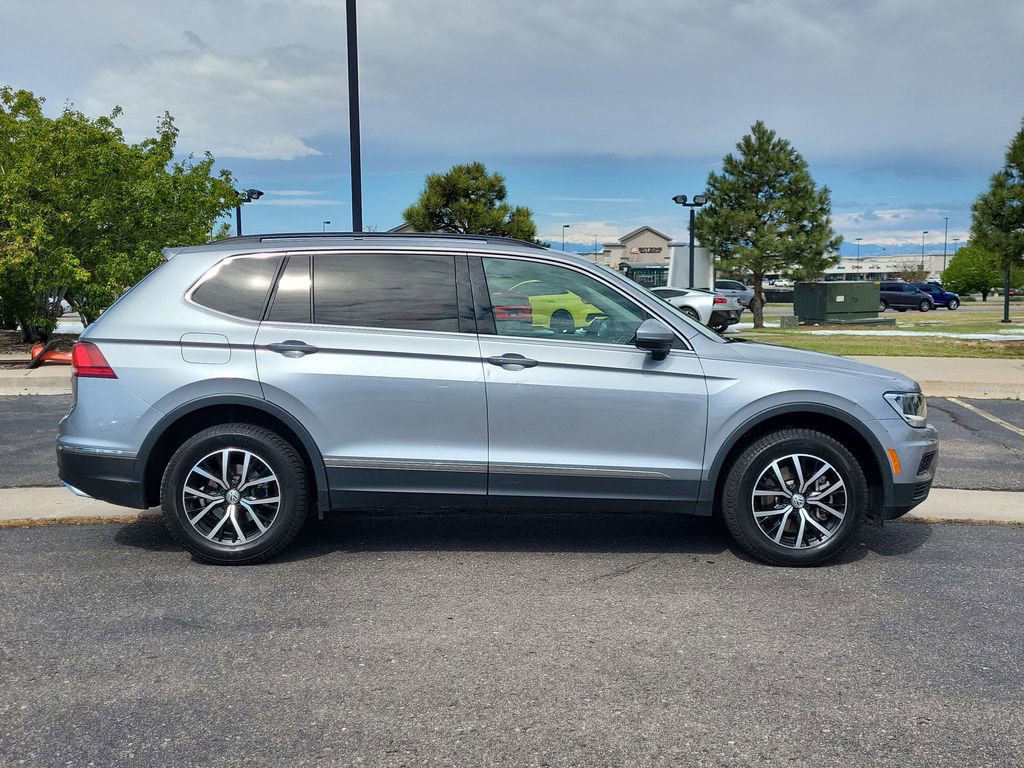 Used 2021 Volkswagen Tiguan SE AWD/4WD image 3