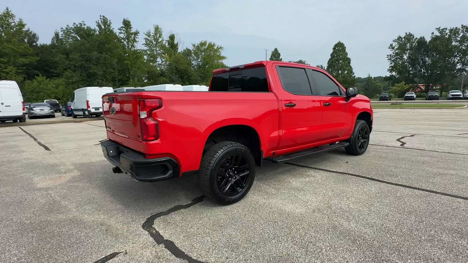 Certified 2022 Chevrolet Silverado 1500 LT Trail Boss w/ LT Trail Boss Premium Package AWD/4WD image 8