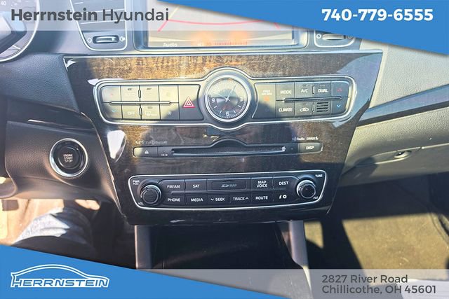 Used 2016 Kia Cadenza Premium image 14