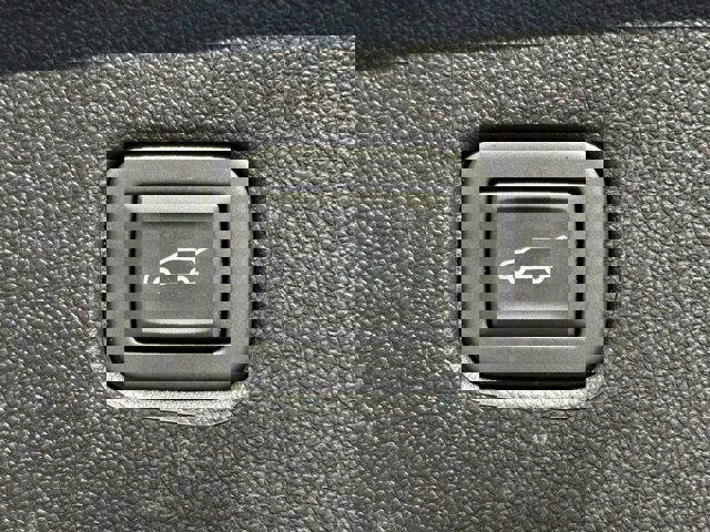 Used 2025 Chevrolet Blazer RS w/ Enhanced Convenience Package image 40