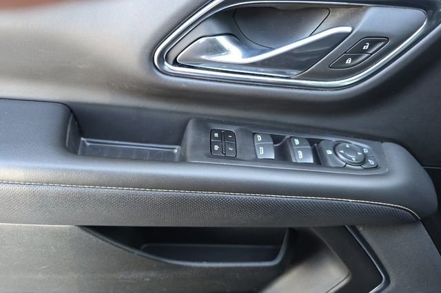 Used 2024 GMC Yukon SLT image 10