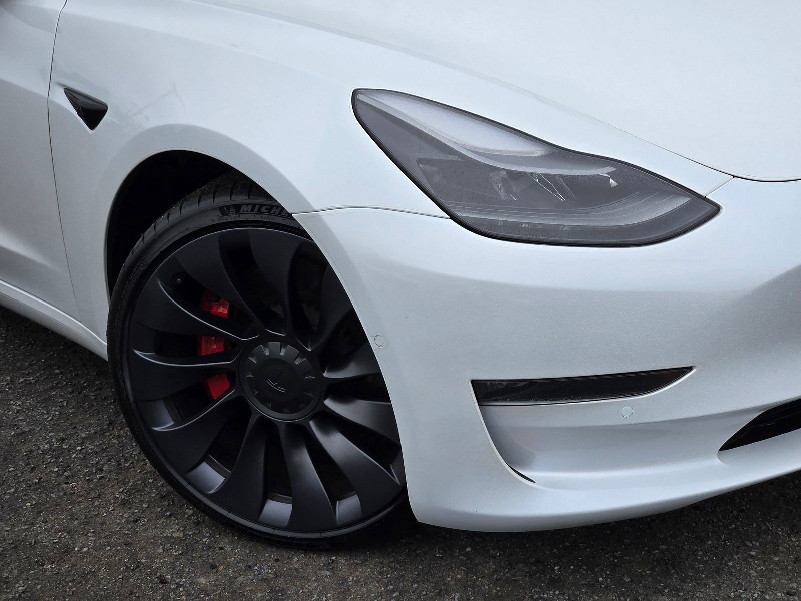 Used 2022 Tesla Model 3 Performance AWD/4WD image 9