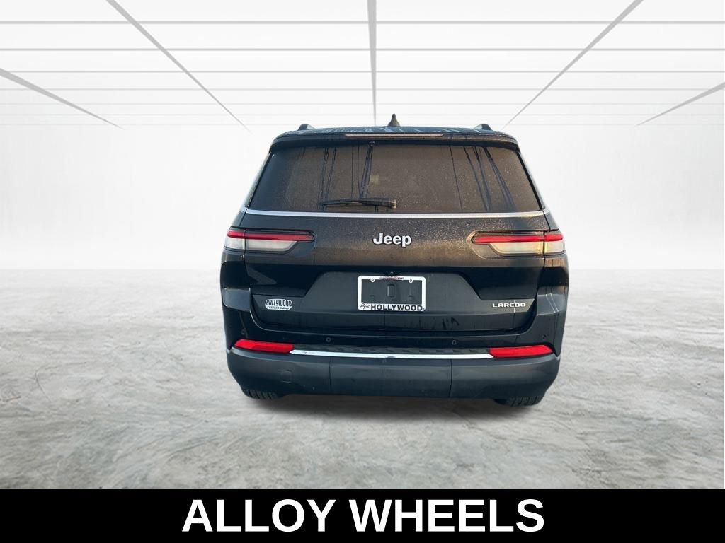 Used 2023 Jeep Grand Cherokee L Laredo image 6