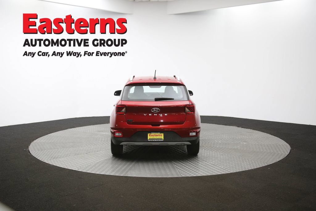 Used 2024 Hyundai Venue SEL image 37