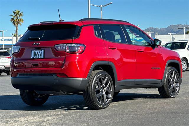 New 2026 Jeep Compass Latitude image 4