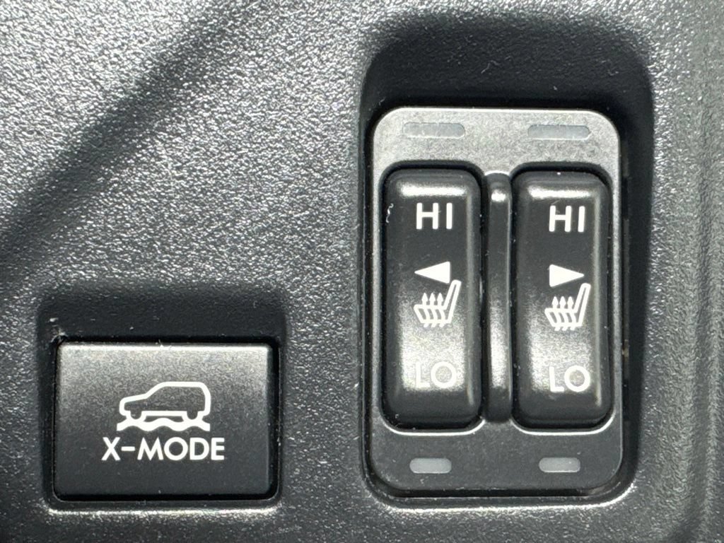 Used 2019 Subaru Crosstrek 2.0i Premium AWD/4WD image 17