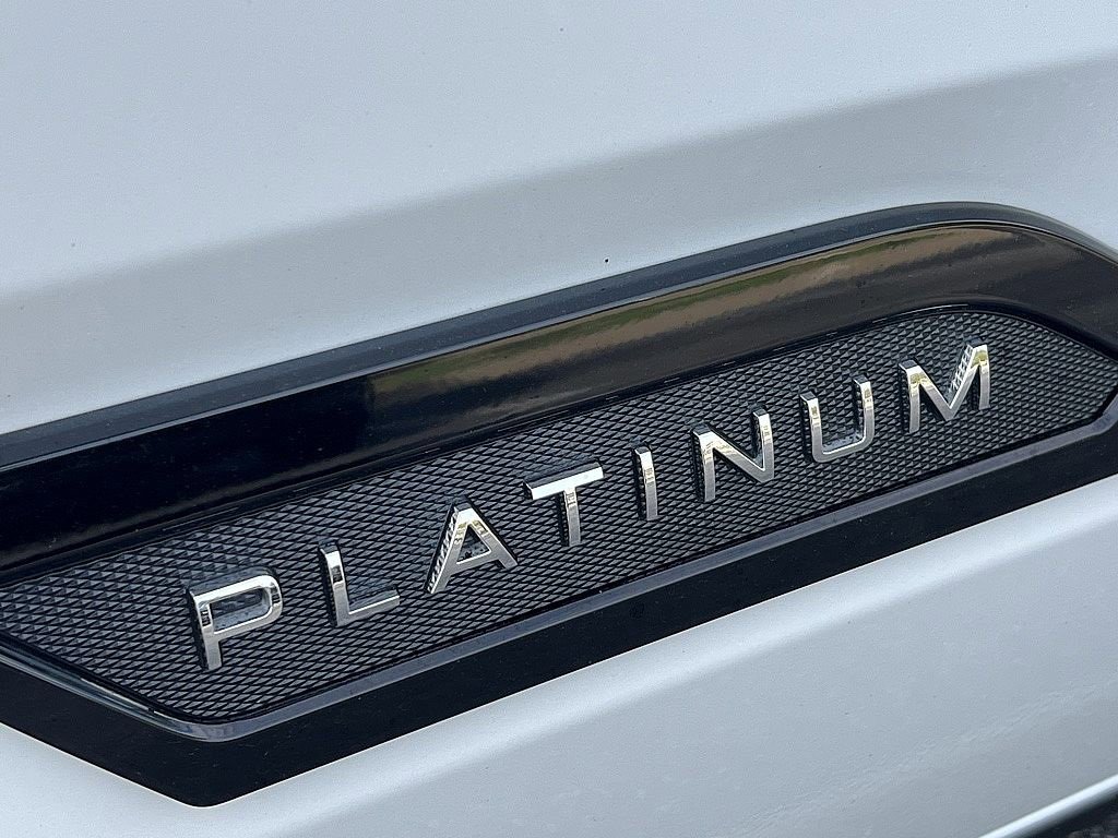 Used 2024 Toyota Sequoia Platinum image 31