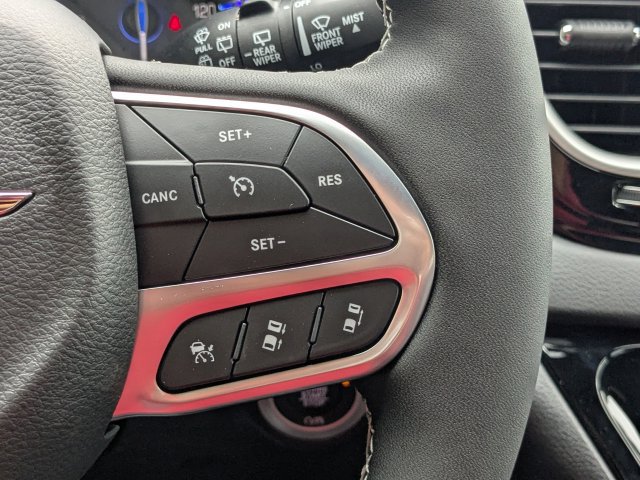 New 2026 Chrysler Voyager LX FWD image 26
