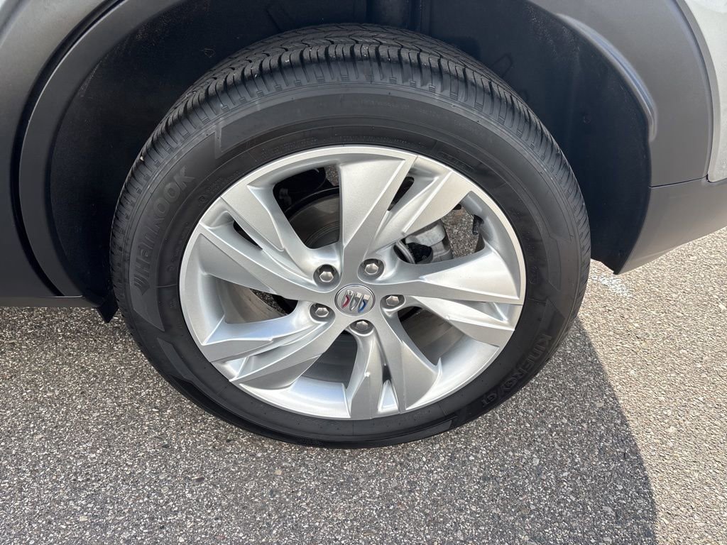 Used 2024 Buick Encore GX Preferred image 9