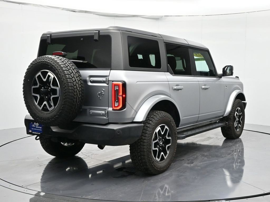 Used 2023 Ford Bronco Outer Banks image 5