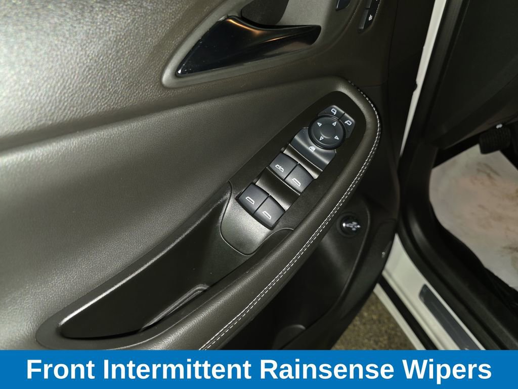 Used 2024 Buick Encore GX Avenir w/ Avenir Technology Package image 12