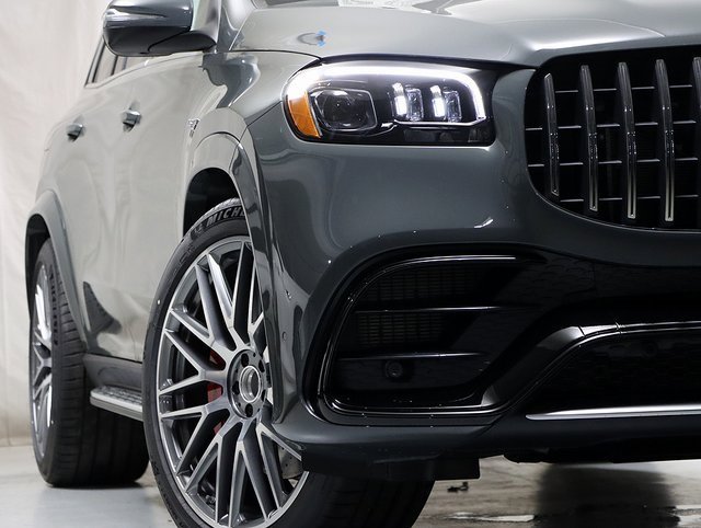New 2026 Mercedes-Benz GLS 63 AMG 4MATIC image 4