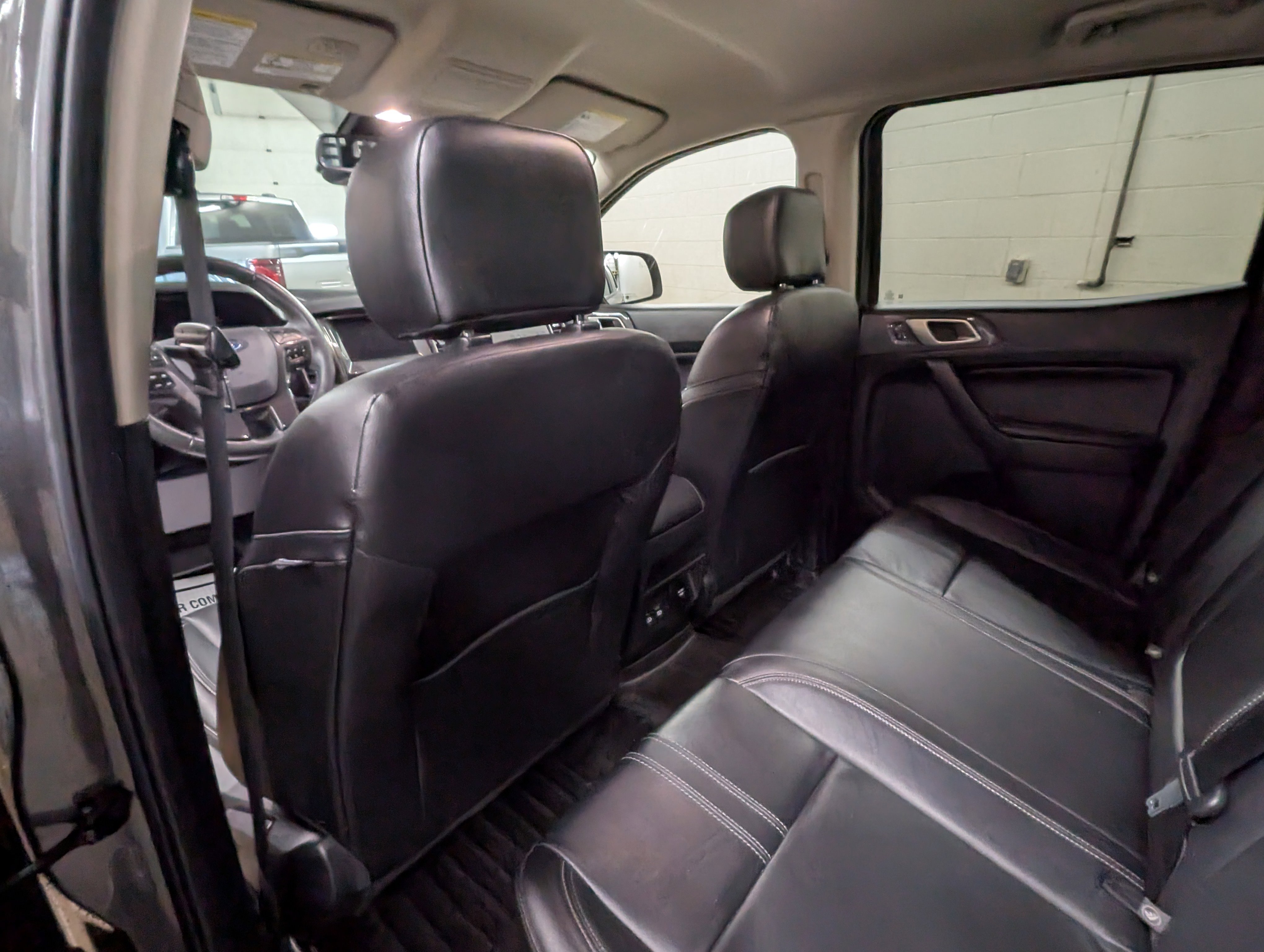 Used 2020 Ford Ranger Lariat w/ Trailer Tow Package image 8