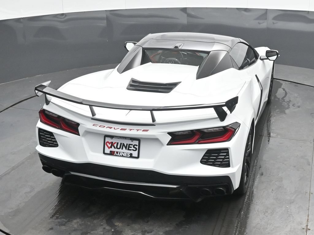Used 2023 Chevrolet Corvette Stingray Premium Conv w/ Z51 Performance Package RWD image 32
