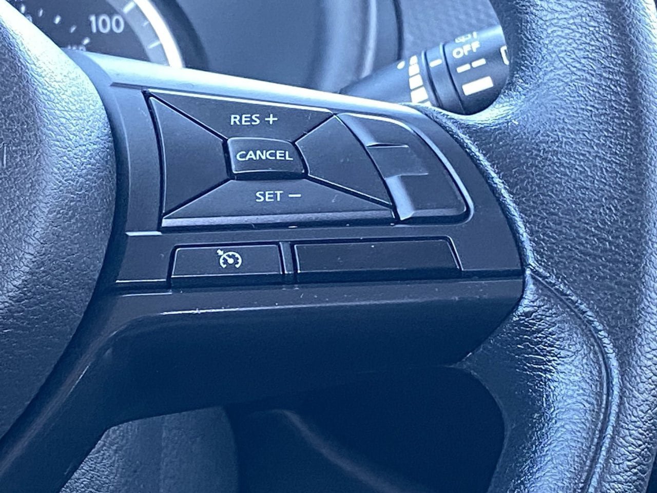 Certified 2025 Nissan Kicks Play S FWD image 26