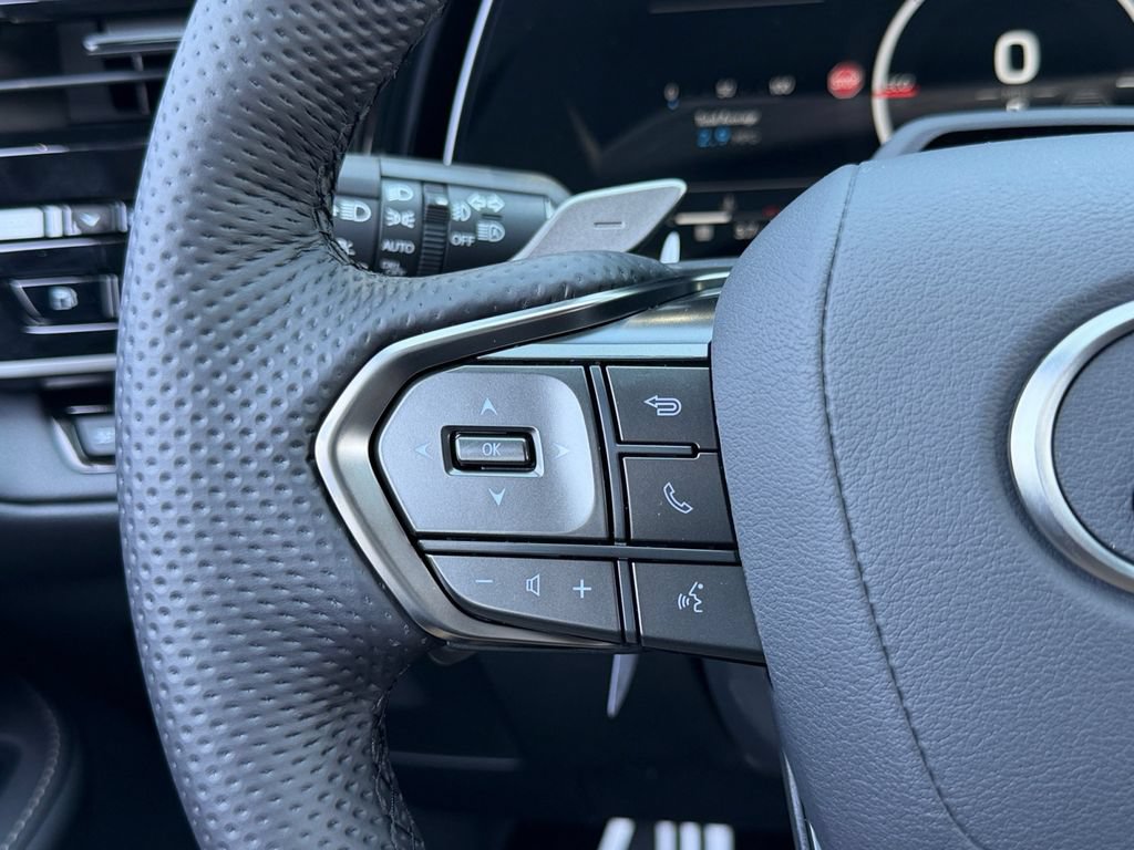 New 2026 Lexus TX 500h AWD image 17
