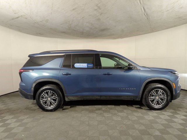 Certified 2025 Chevrolet Traverse LT AWD/4WD image 11