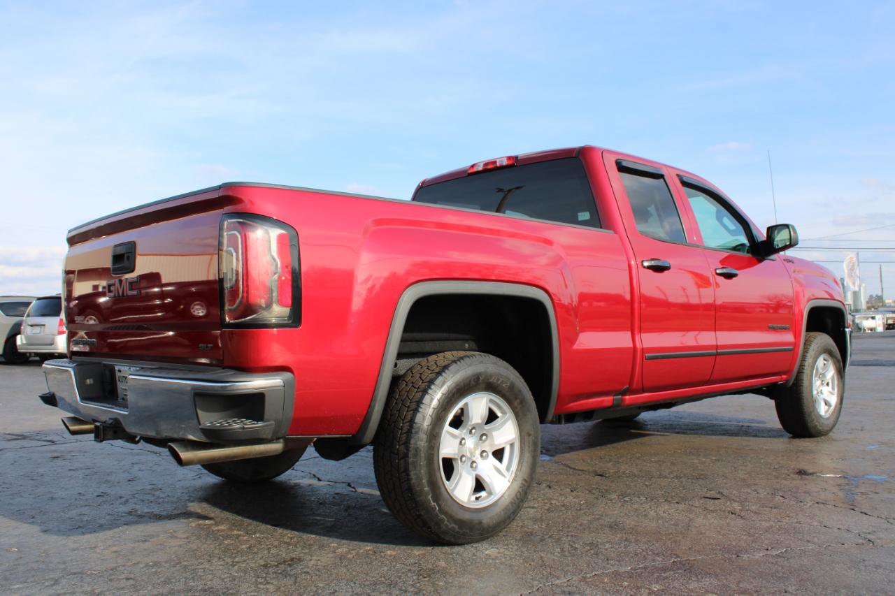 Used 2018 GMC Sierra 1500 SLT w/ SLT Premium Package image 4