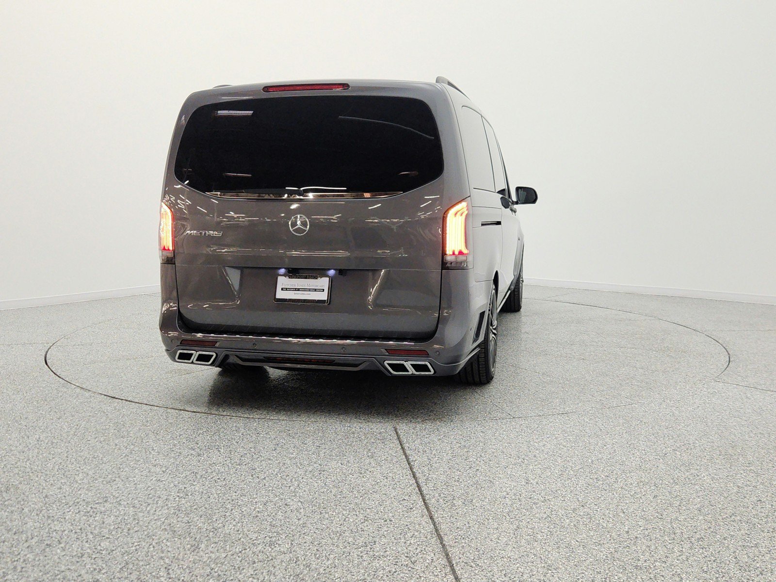 Used 2022 Mercedes-Benz Metris Passenger image 6
