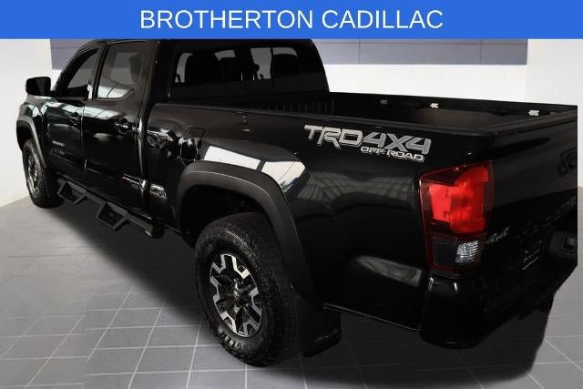 Used 2018 Toyota Tacoma TRD Off-Road w/ TRD Premium Off Road Package AWD/4WD image 3
