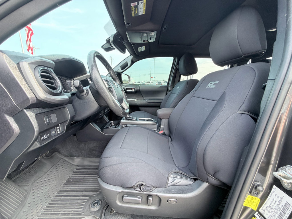 Used 2020 Toyota Tacoma TRD Sport w/ TRD Premium Sport Package RWD image 22
