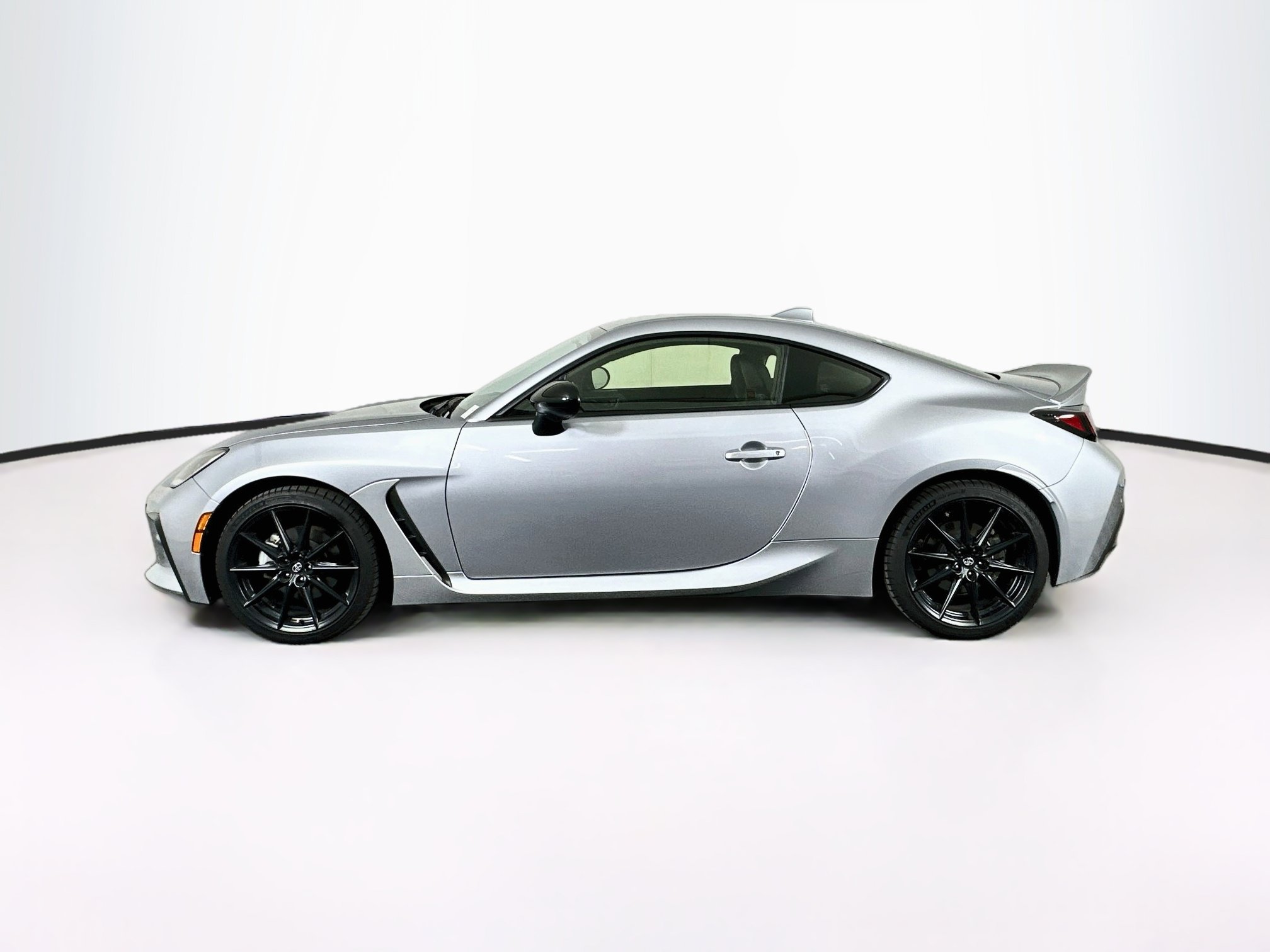 Used 2024 Toyota GR86 Premium RWD image 4
