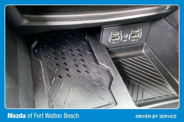 Used 2025 Chrysler Pacifica Limited image 25