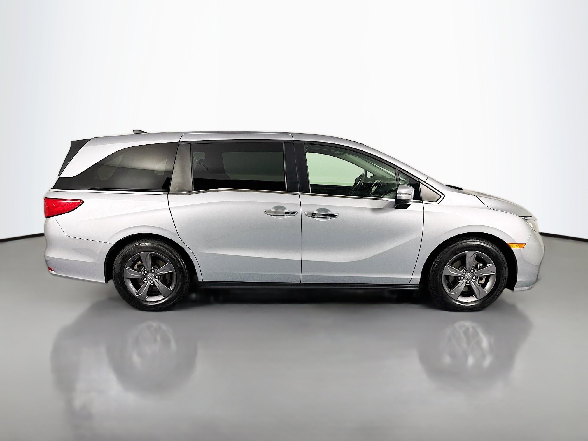 Certified 2024 Honda Odyssey EX image 4