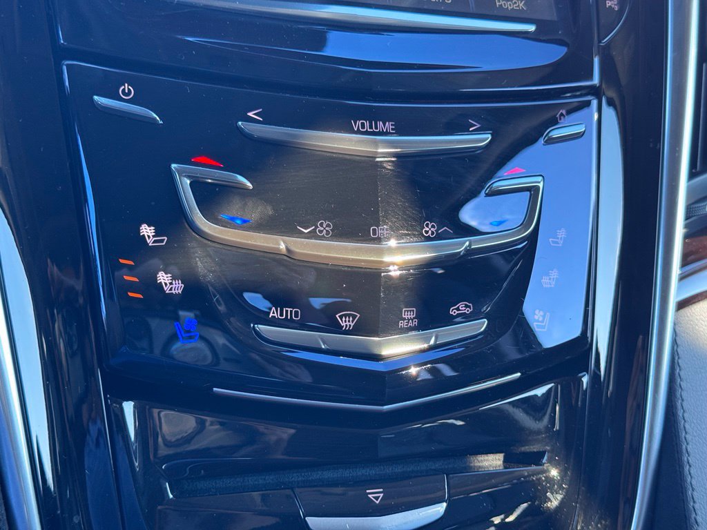 Used 2020 Cadillac Escalade Luxury AWD/4WD image 15