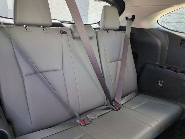 Used 2023 Toyota Highlander XLE FWD image 19