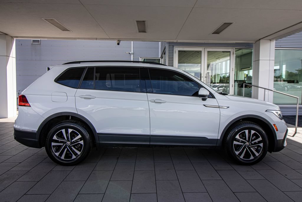 Certified 2024 Volkswagen Tiguan S FWD image 3