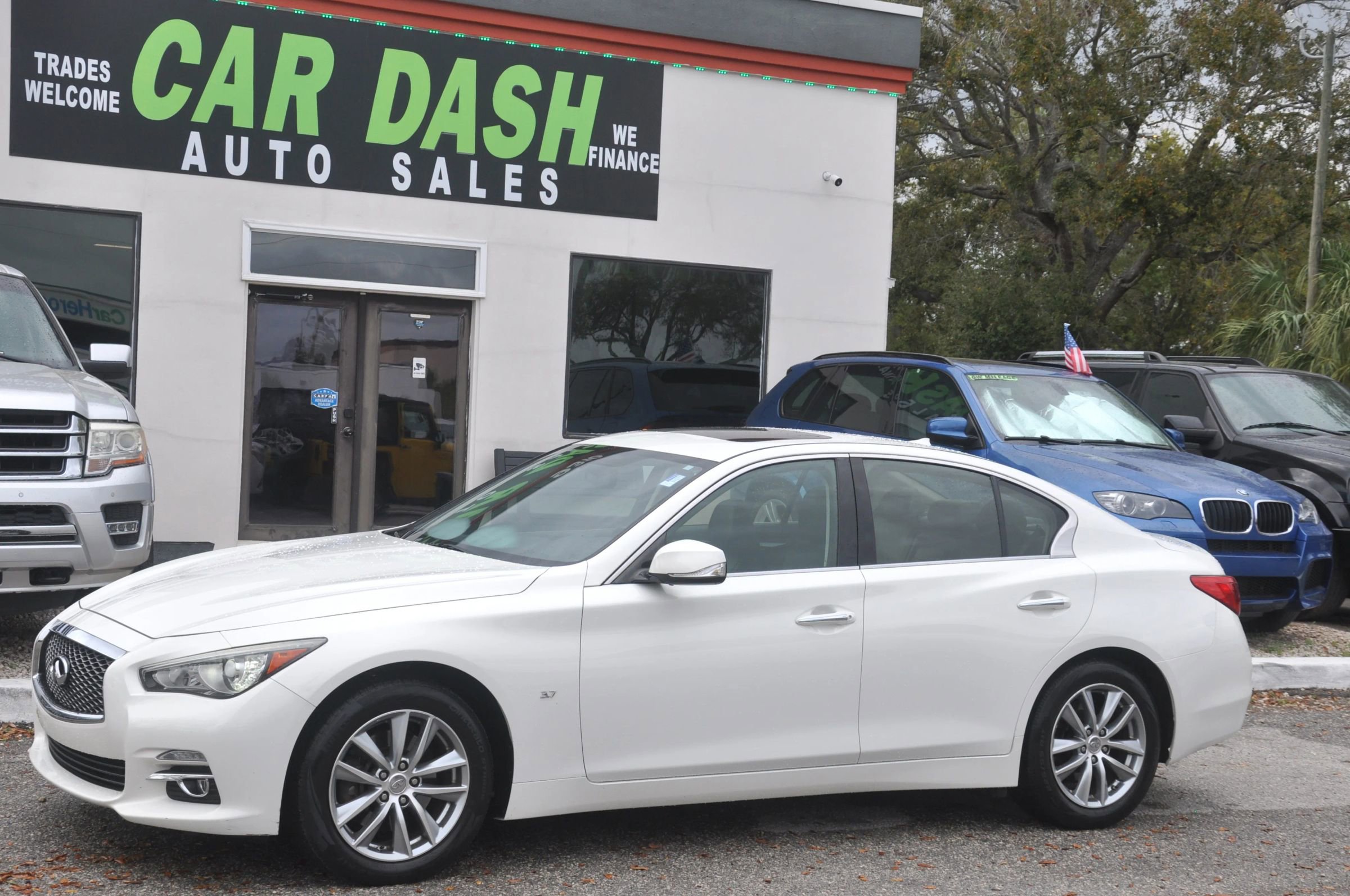 Used 2014 INFINITI Q50 Premium w/ Navigation Package image 7